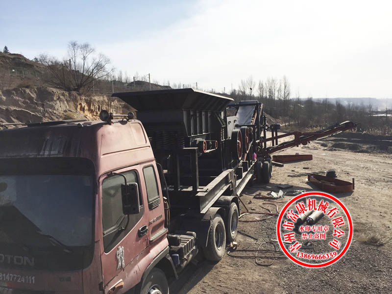 鄂式移動(dòng)破碎(機(jī))站設(shè)備 鄂式移動(dòng)破碎(機(jī))站設(shè)備